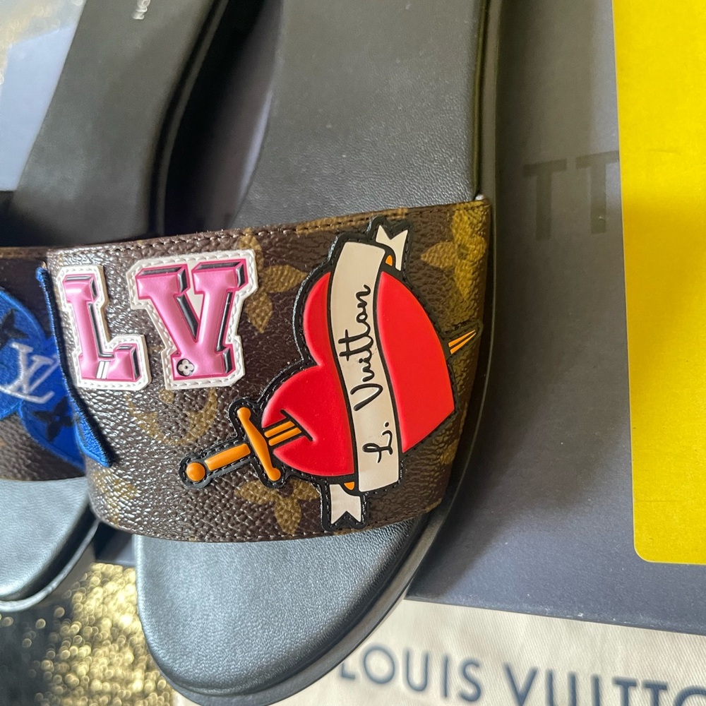 Louis Vuitton Black Heart Flat Mule - Picture 5 of 8